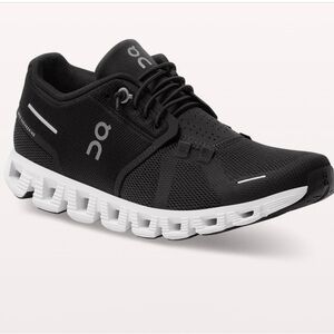 ON RUNNING Cloud 5 Trainers Sneakers Black sz 8